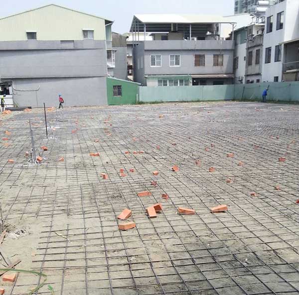 台南700坪停車場案