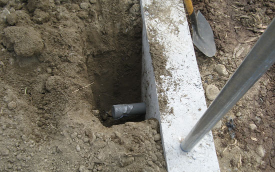 擋土牆設置洩水管