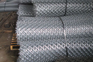 菱型網｜各類圍籬與工程基礎應用